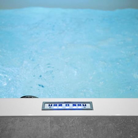 1St Floor Koeln 2 Hotel Стая снимка